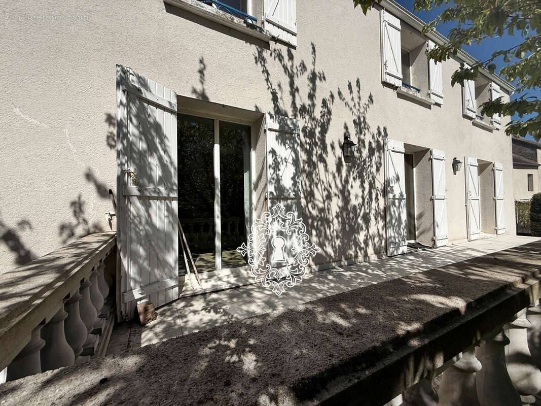 Maison à LONGUEVILLE