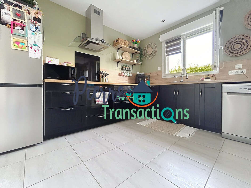 Maison 134 m² à Saint-Maurice-D'etelan  - photo 5