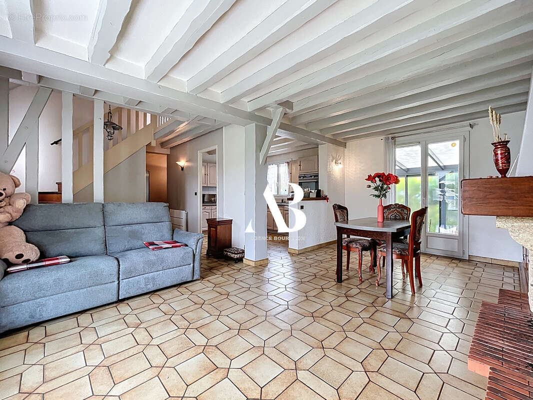 Maison à ROZAY-EN-BRIE