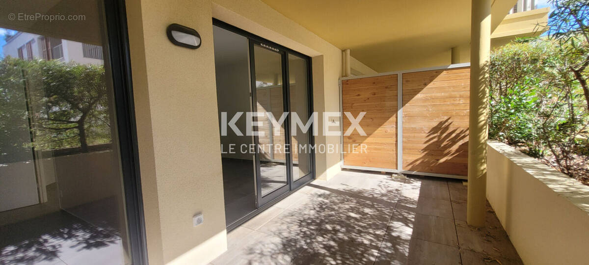 Appartement à SOLLIES-PONT