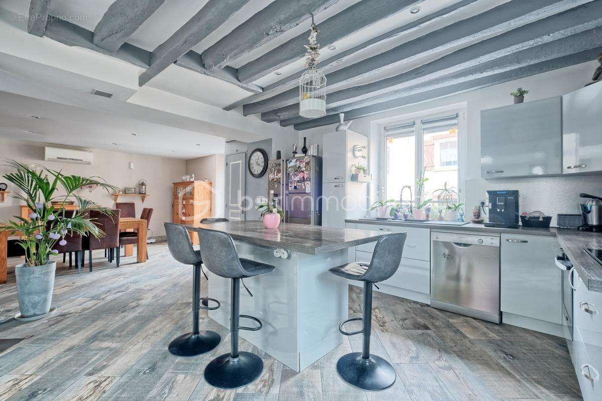 Maison à VILLEVAUDE