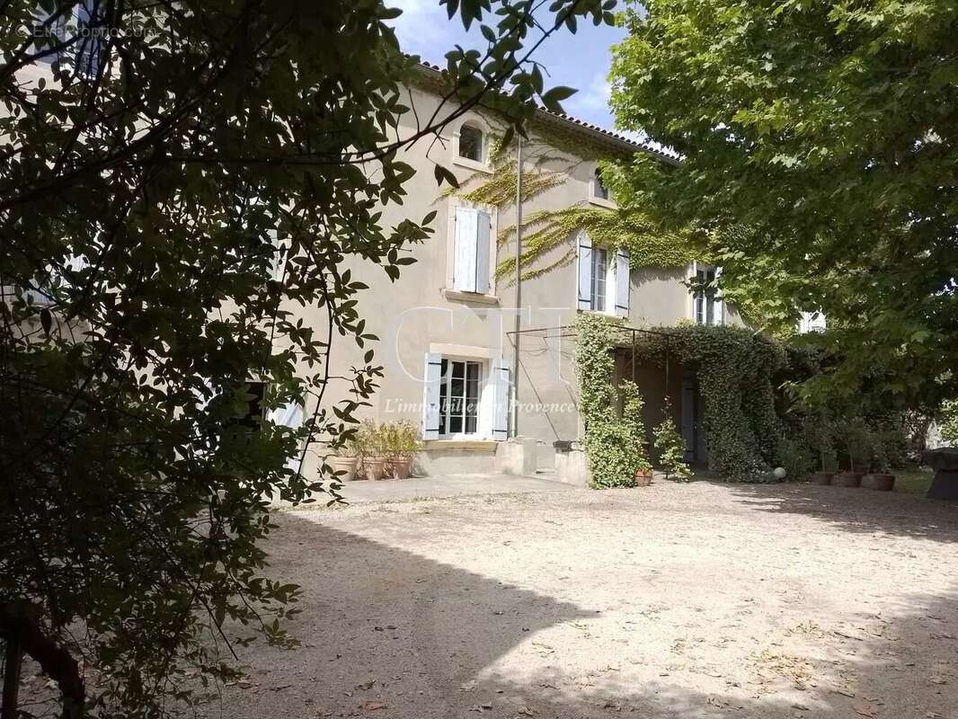 Maison à VAISON-LA-ROMAINE
