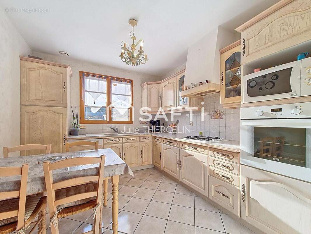 Photo 2 - Maison à BELLEGARDE