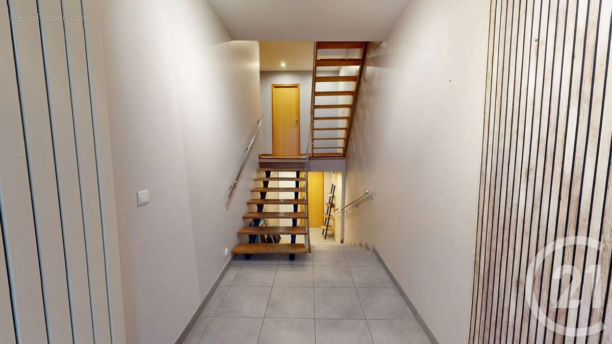 Maison à SAINT-QUENTIN