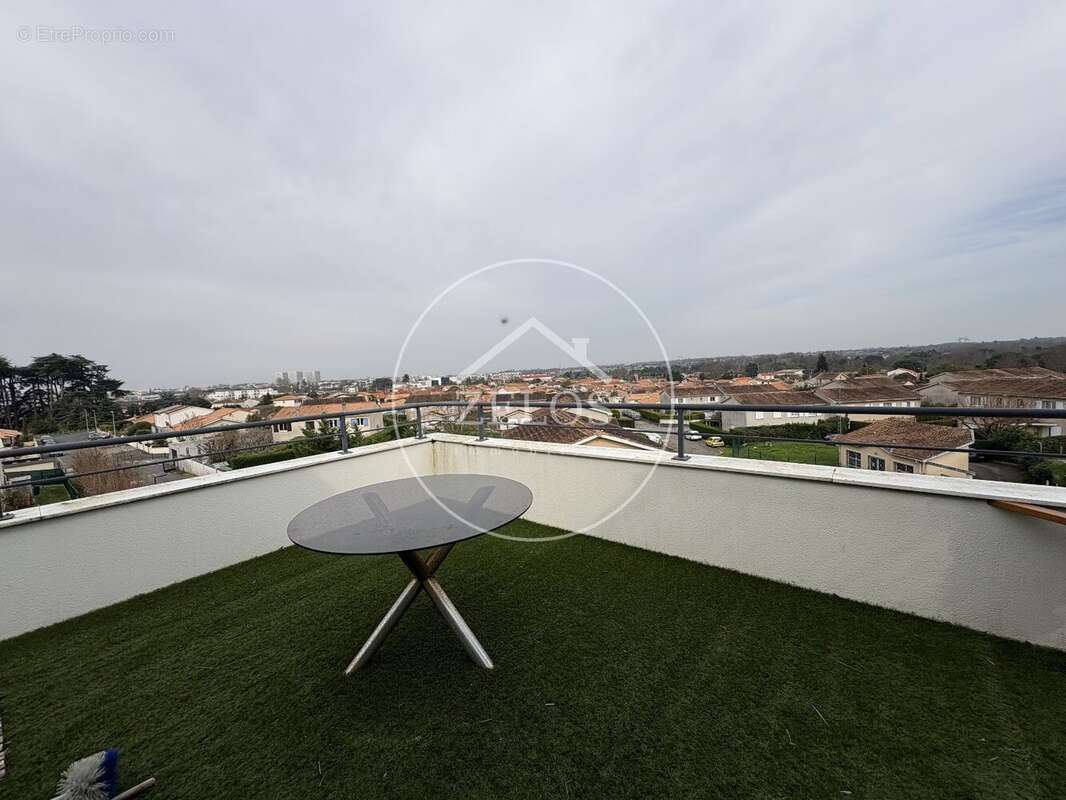 Appartement à CENON