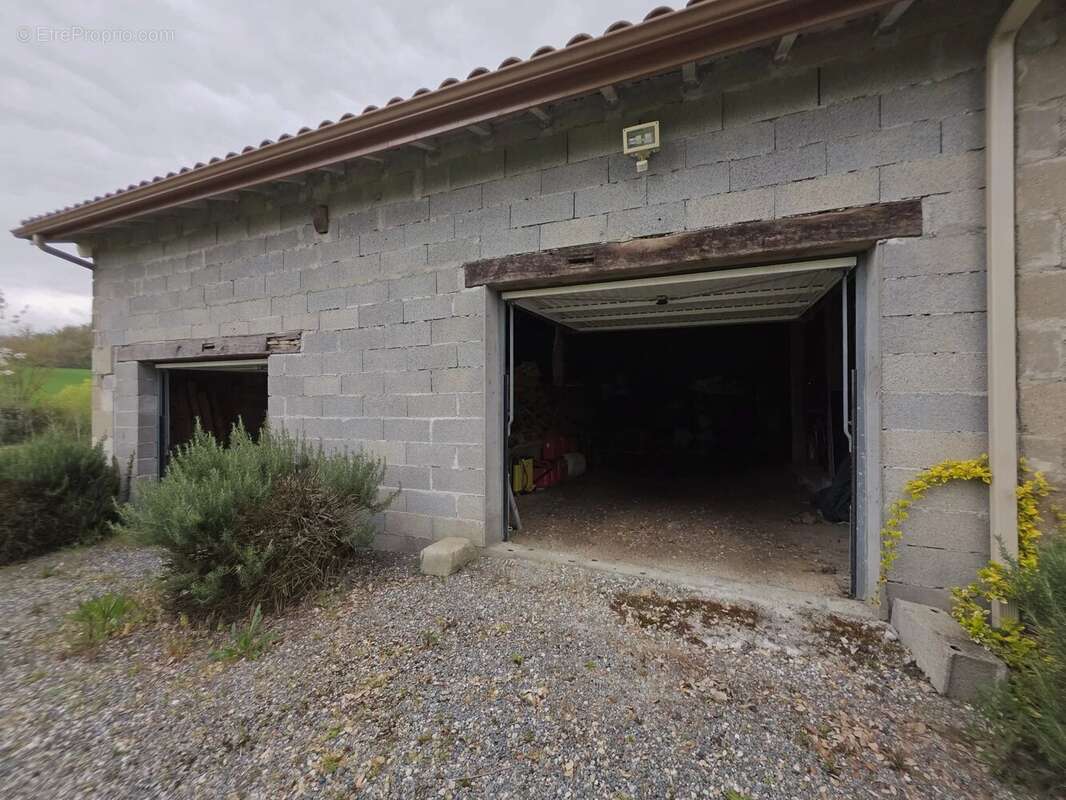 Maison à LAUZUN