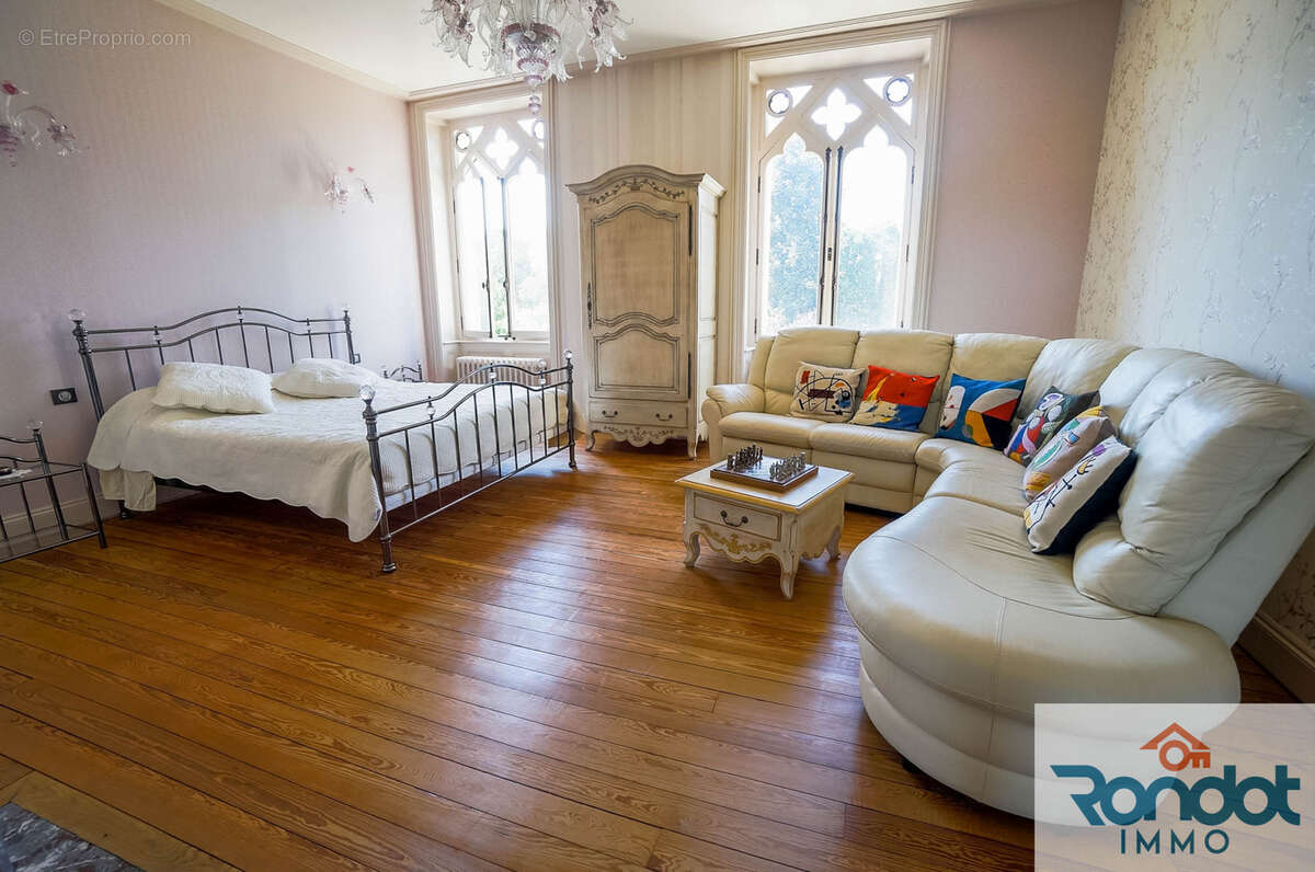 Maison à MONTCEAU-LES-MINES