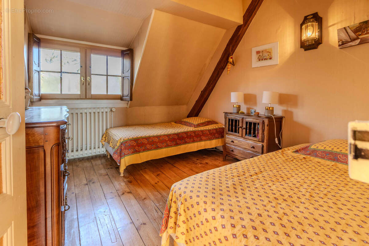 Maison à SAINT-CYPRIEN