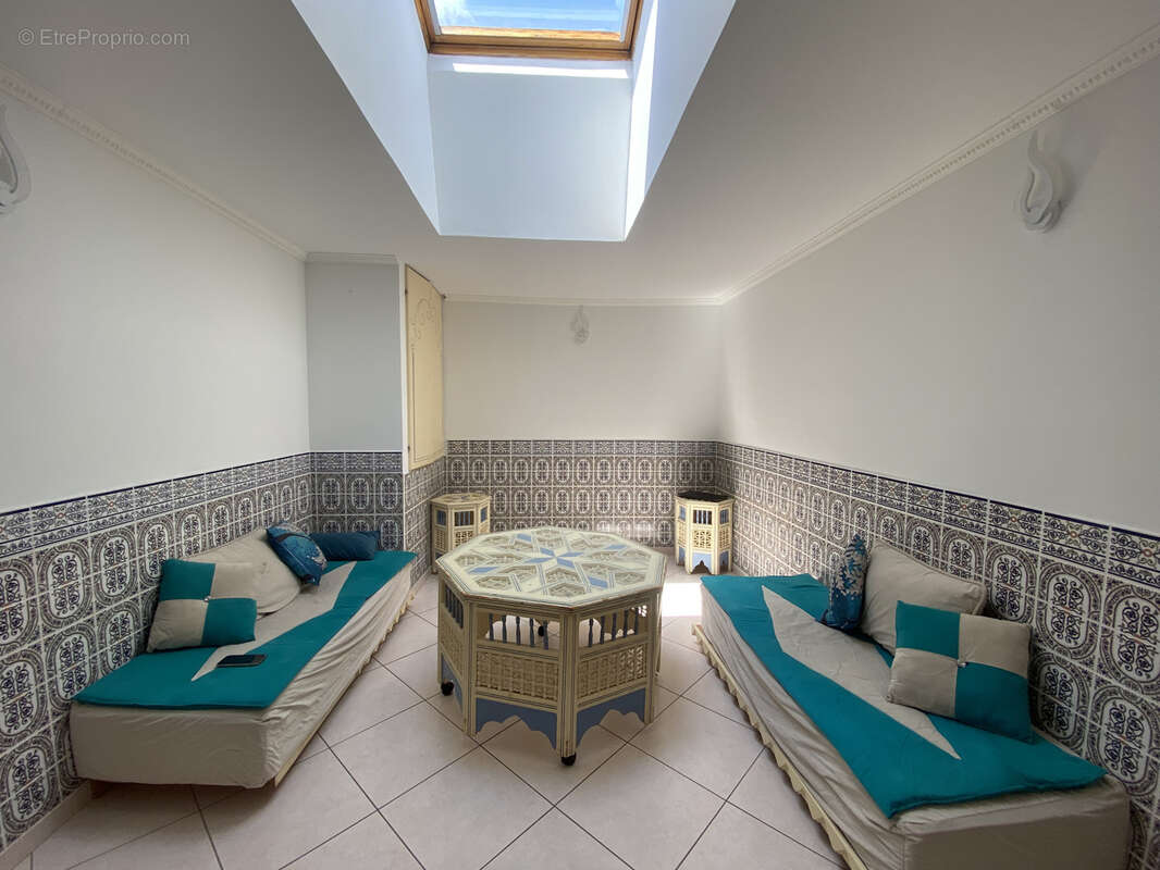 Maison à MONTELIMAR