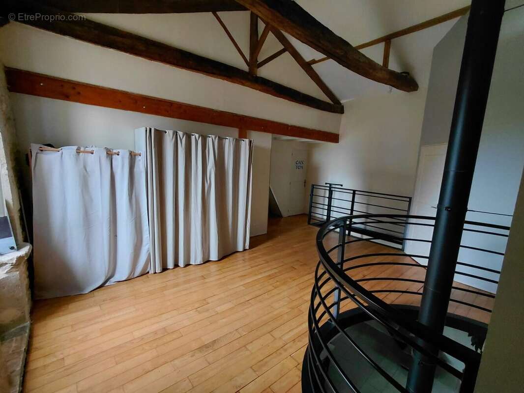 Maison à CHASSENEUIL-SUR-BONNIEURE