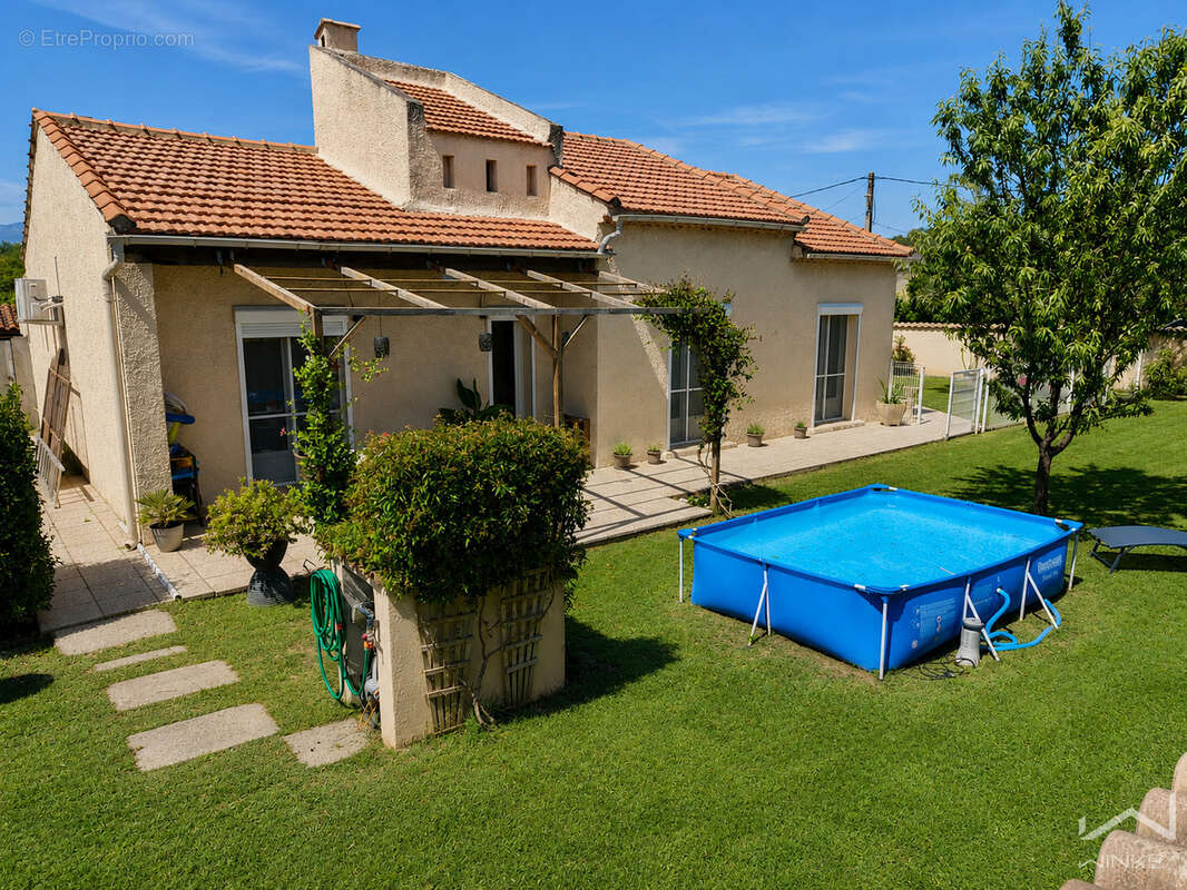 Maison à BOLLENE