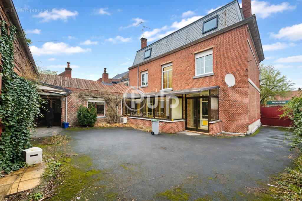 Maison à SIN-LE-NOBLE