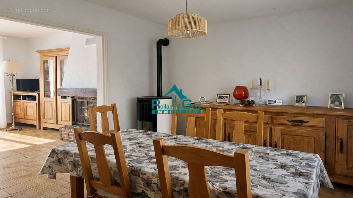 Maison à SAINT-AUBIN-D'AUBIGNE