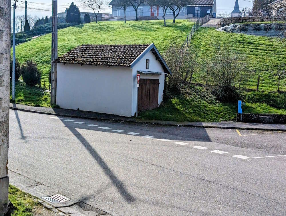 Maison de village de 129m² à refraîchir - photo 7