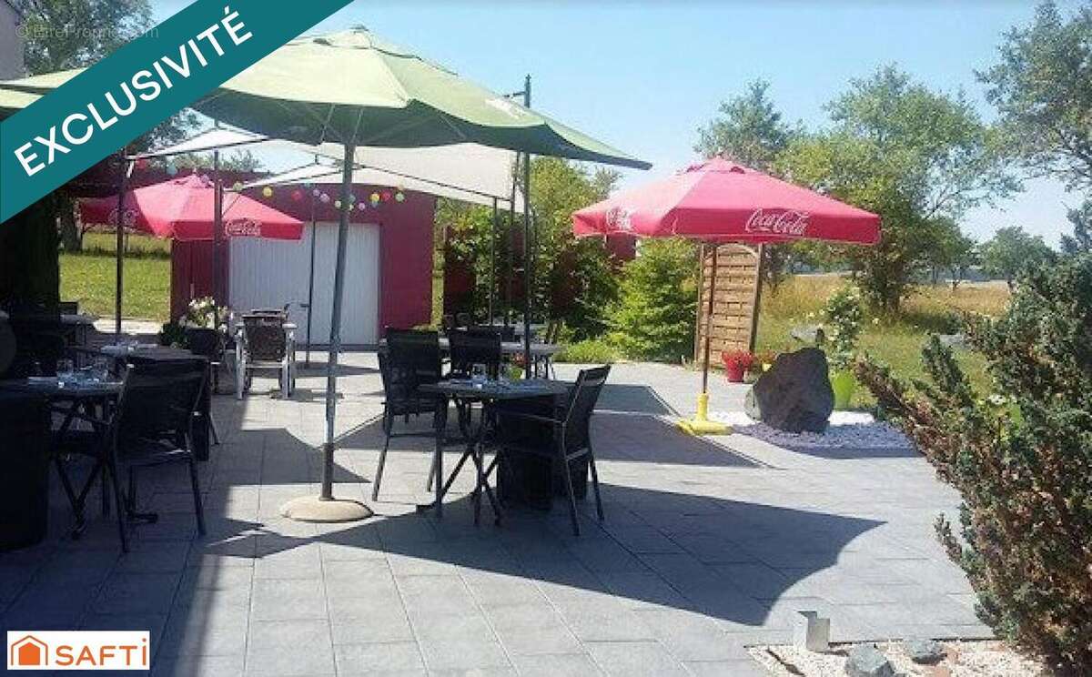 Photo 8 - Commerce à CHARMES