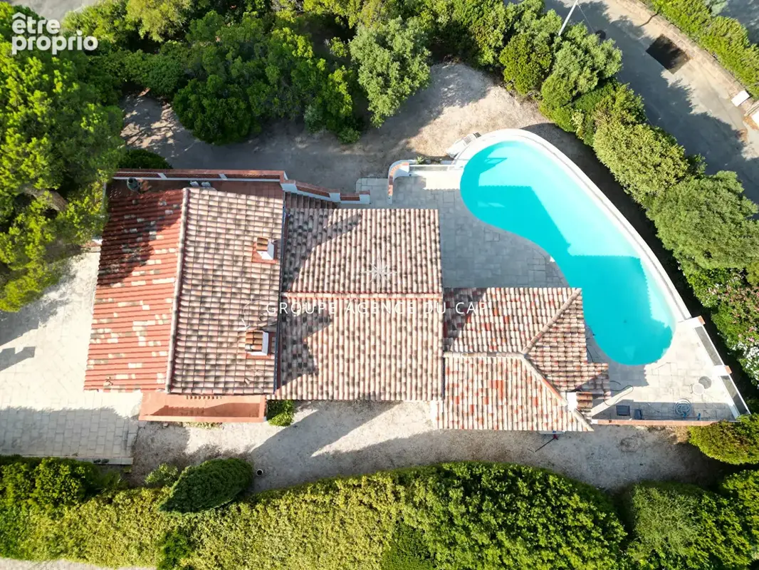 Les issambres, ville tres belle vue mer, 4 chambres garage et piscine, terrain de 1225m² - photo 4