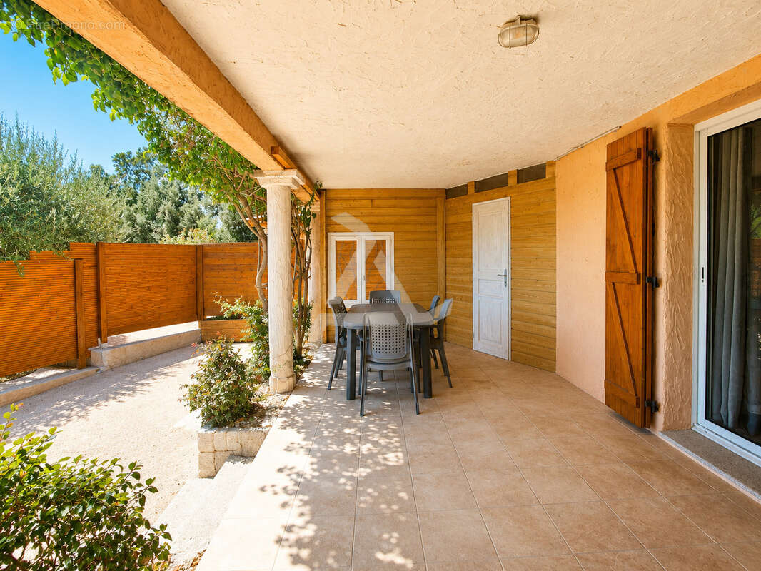 Appartement t4 de 82 m2 dans petite copropriété de charme à 20min de porto-vecchio - photo 22