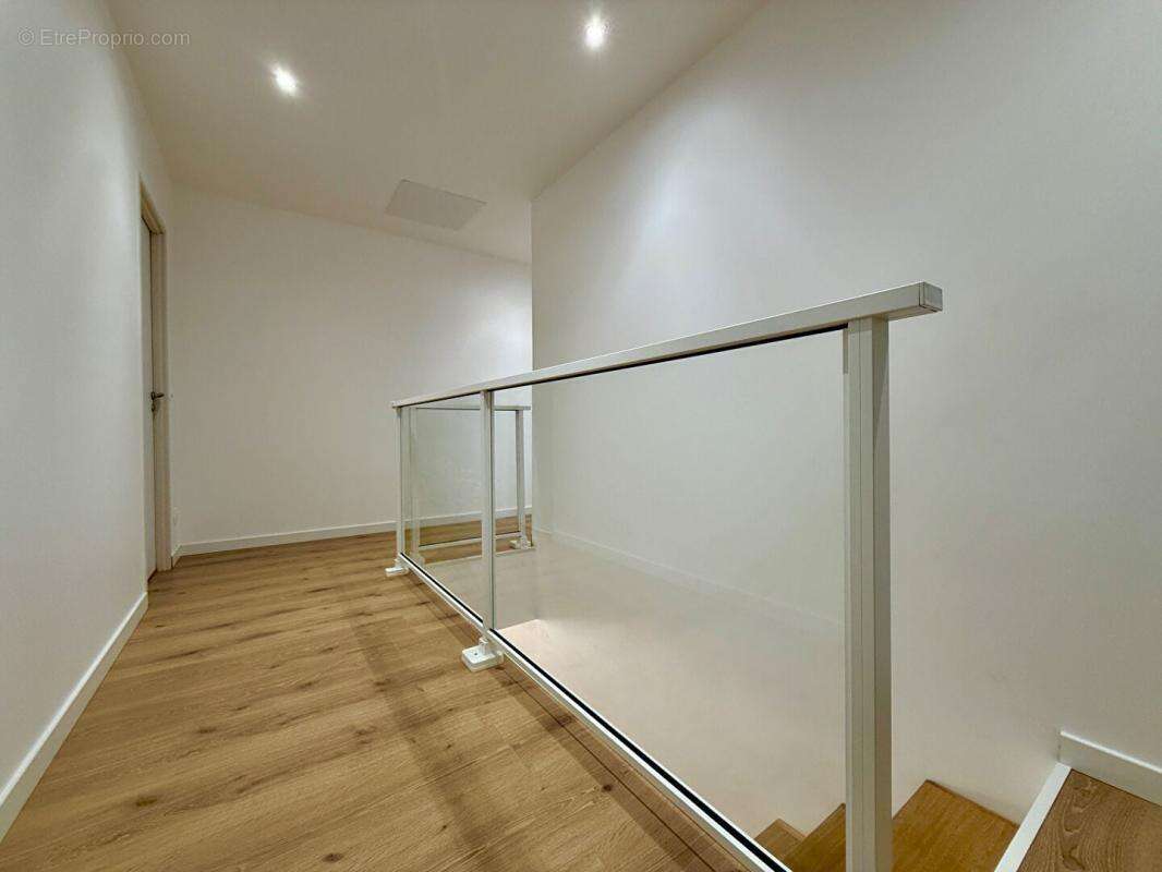 Maison à FRENOUVILLE