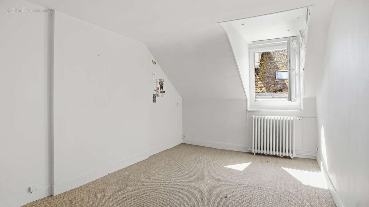 Maison à FONTAINEBLEAU