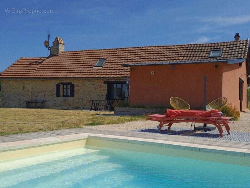 image0000001001 - Maison à MARCILLAC-SAINT-QUENTIN