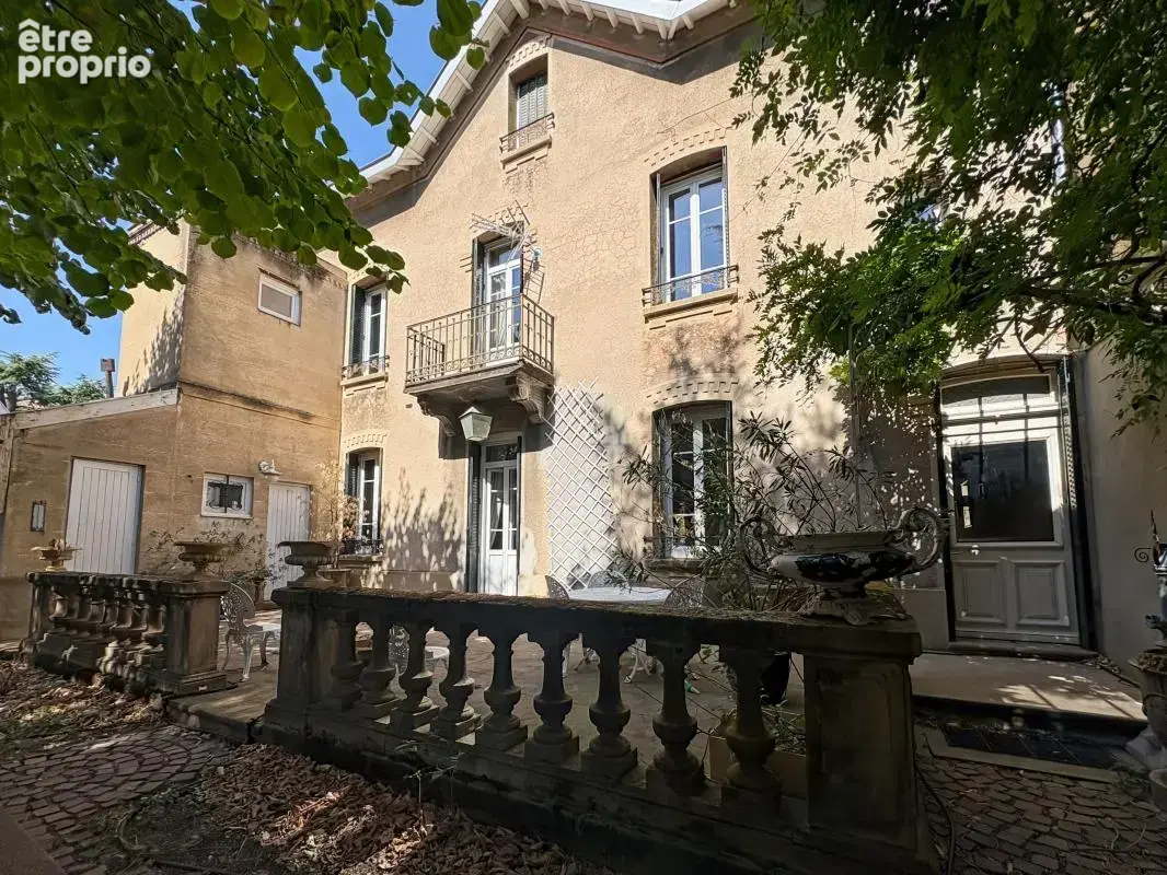 Demeure de caractère de 1830 – 215 m² – parcelle de 702 m² - photo 2