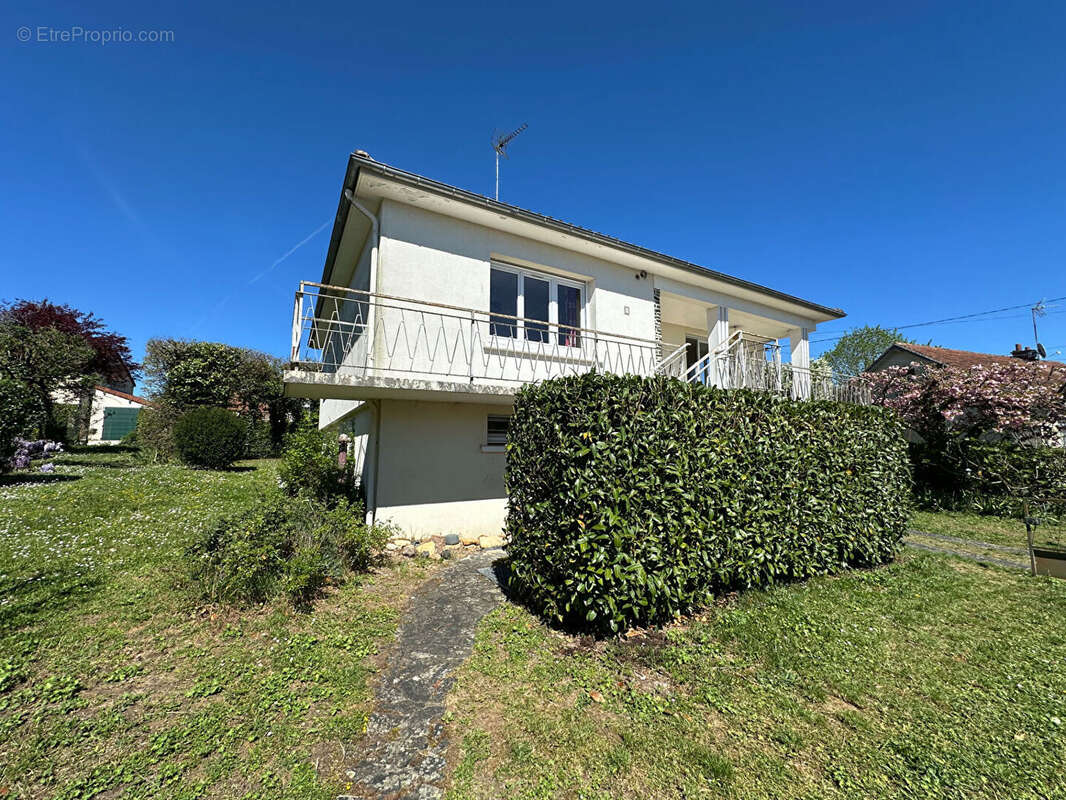 Maison à VILLEDIEU-SUR-INDRE