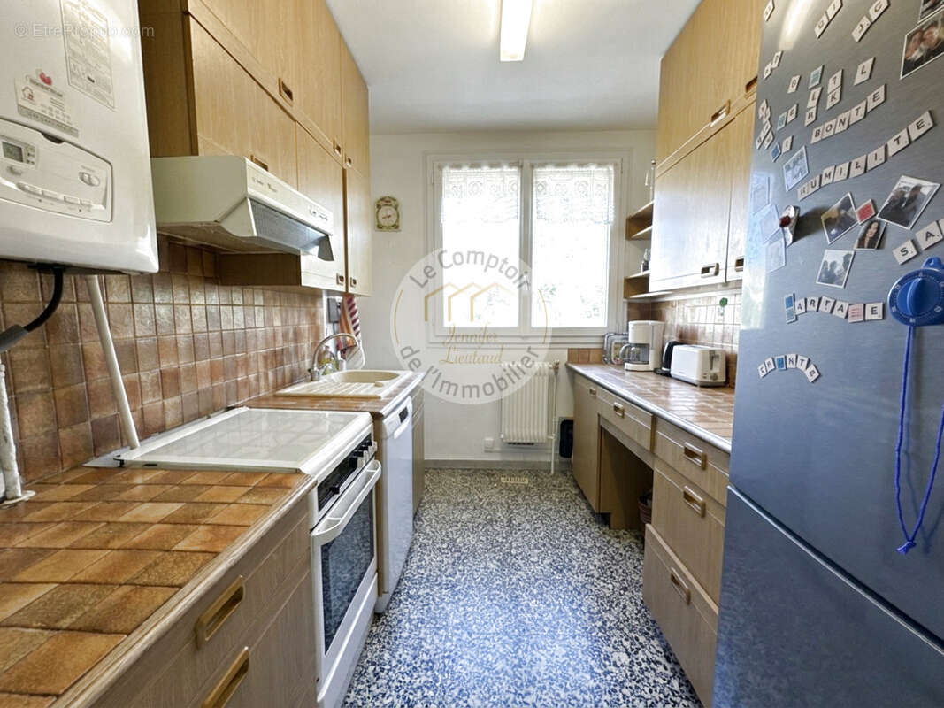 Appartement à MARSEILLE-9E
