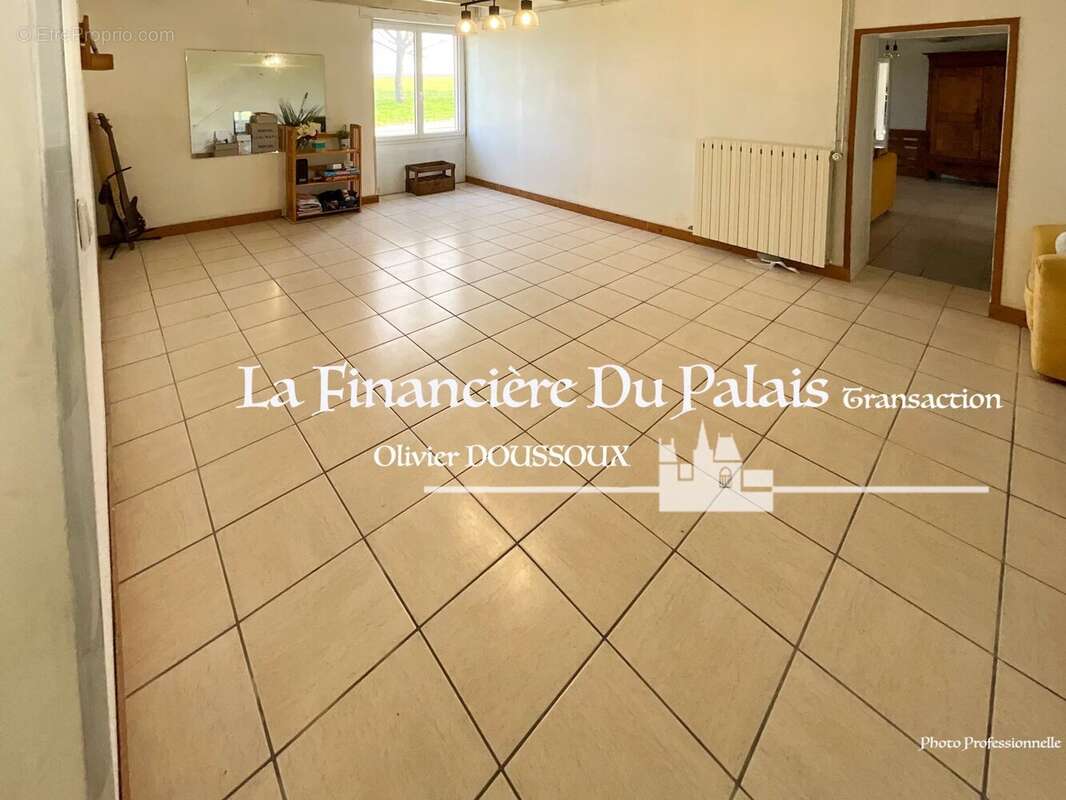 Maison à MESCHERS-SUR-GIRONDE