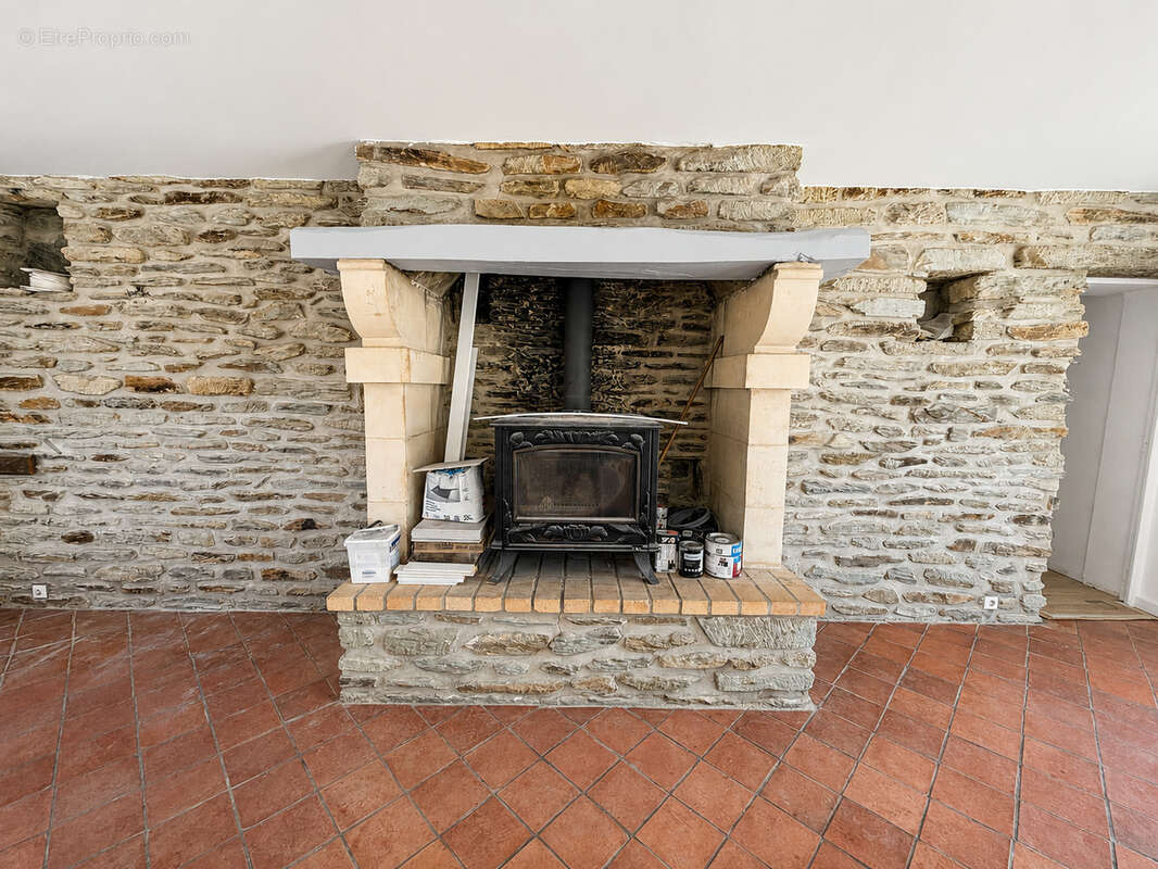 Maison 146 m² à Saint-Jean-De-La-Riviere  - photo 4