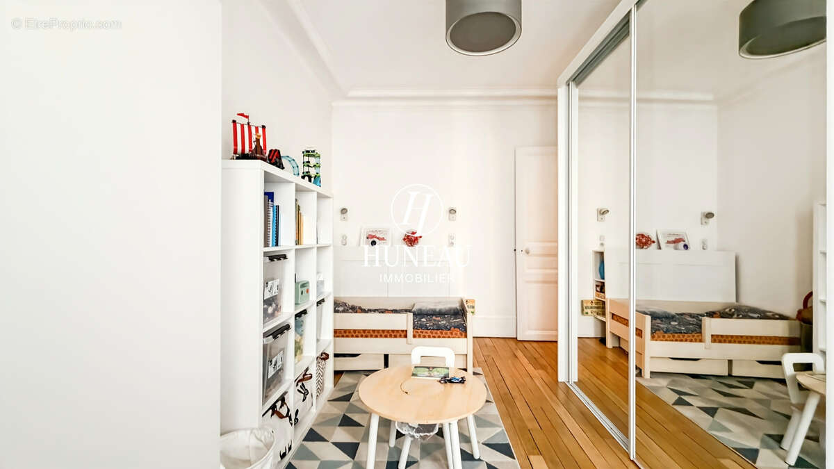 Appartement à PARIS-20E