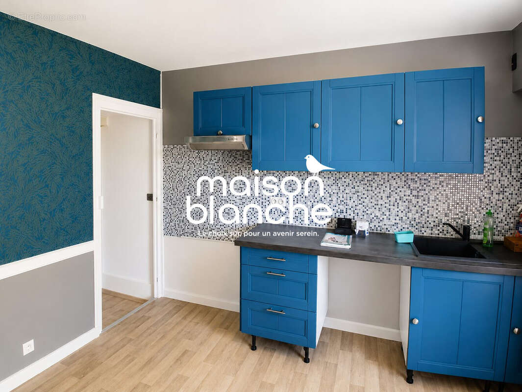 Maison 95 m² à Parthenay  - photo 4