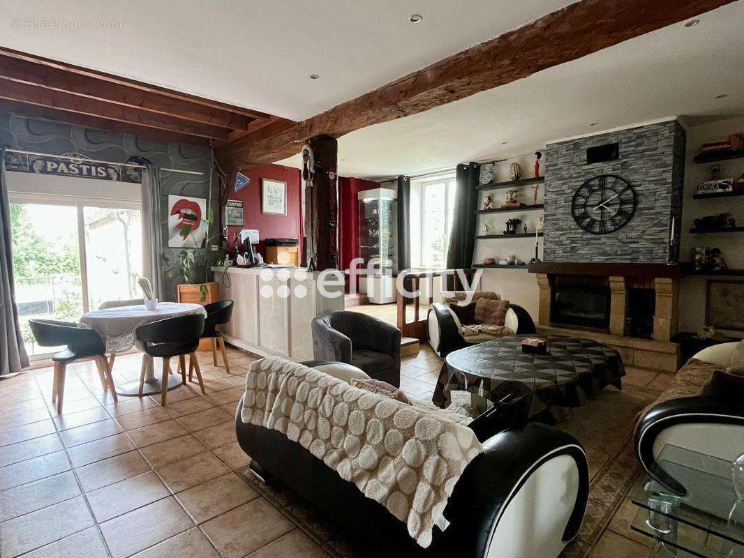 Maison 149 m² à Yzeures-Sur-Creuse  - photo 4