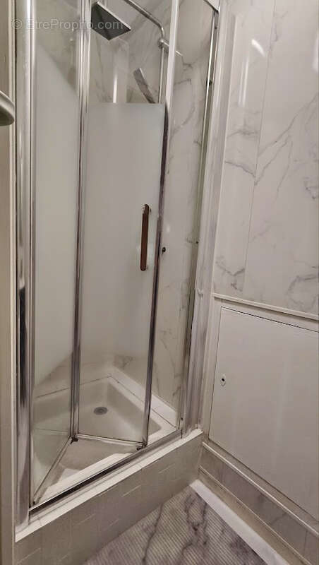 Maison à SAINT-SEURIN-DE-CURSAC