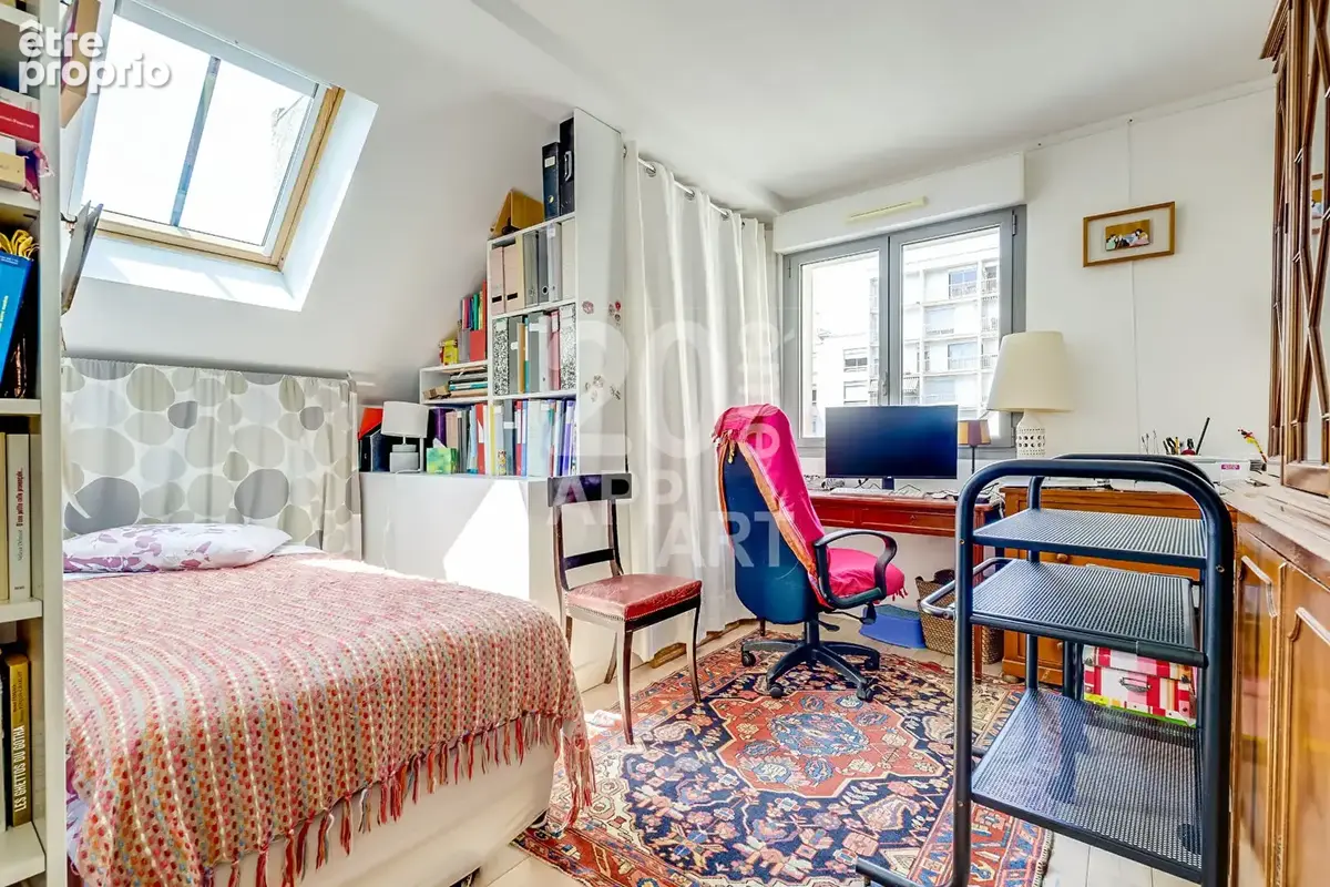 Duplex d'exception au dernier étage - 100 m² avec terrasse & balcons - photo 9