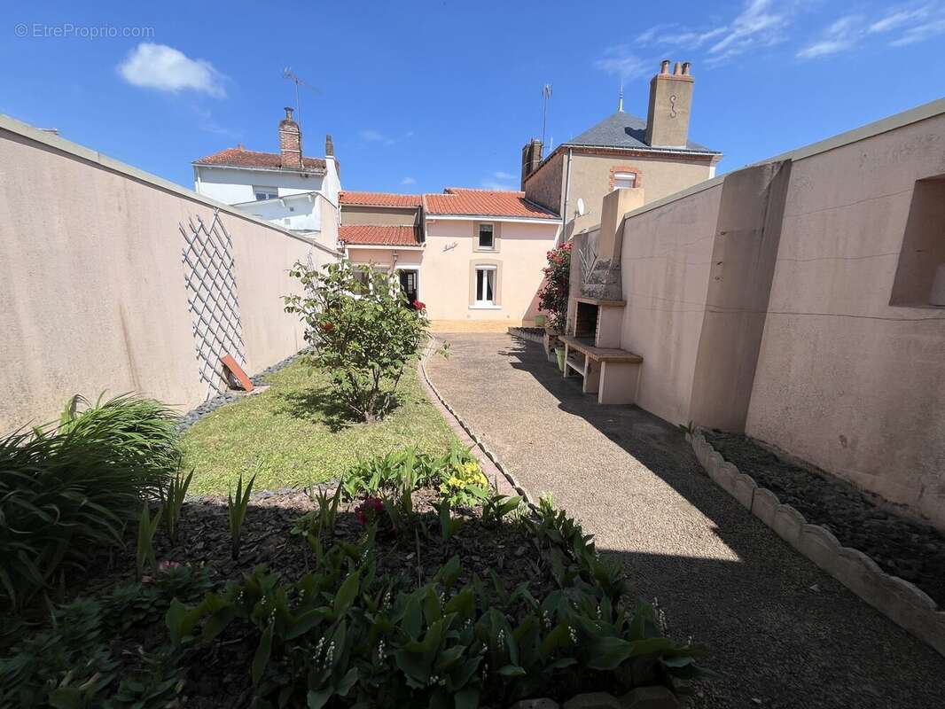 Maison à SAINT-PHILBERT-DE-GRAND-LIEU