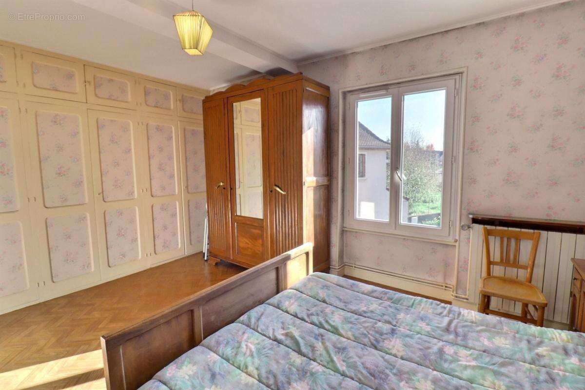 Maison à LES AVENIERES