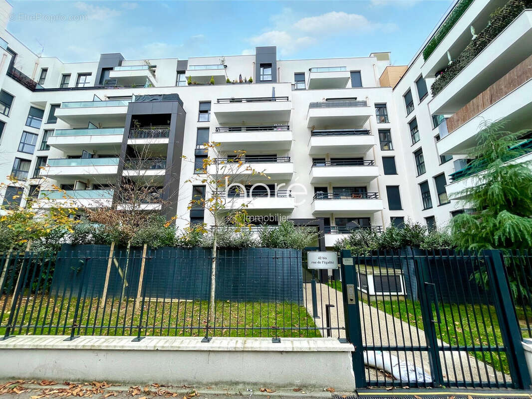 Appartement à COLOMBES