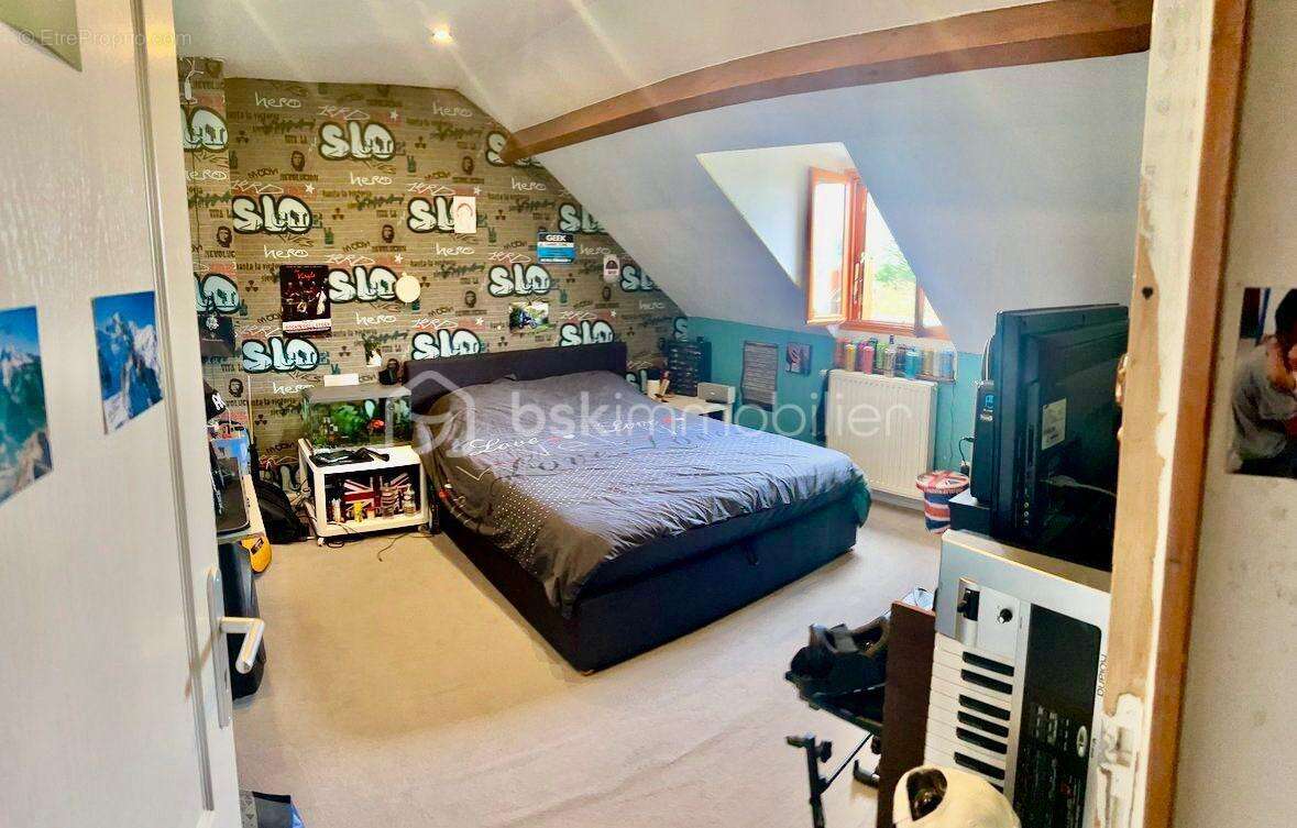 Maison à SAINTRY-SUR-SEINE