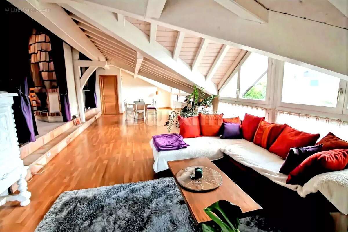 Maison à PERRIGNIER