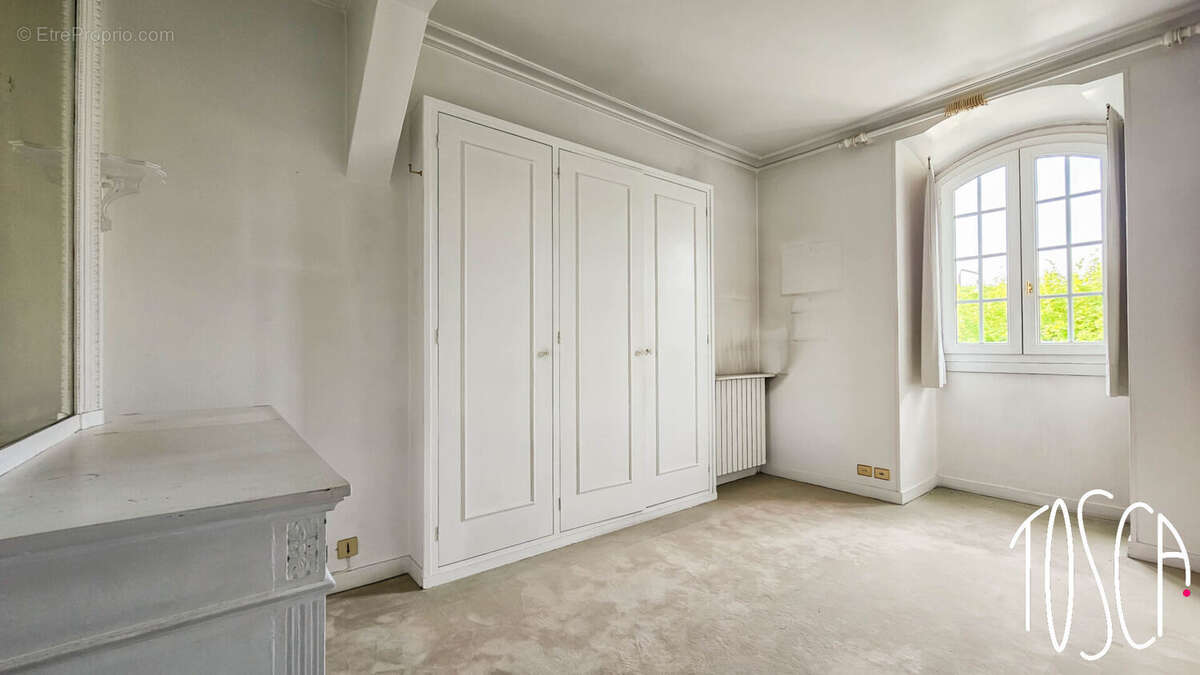 Maison à THIAIS
