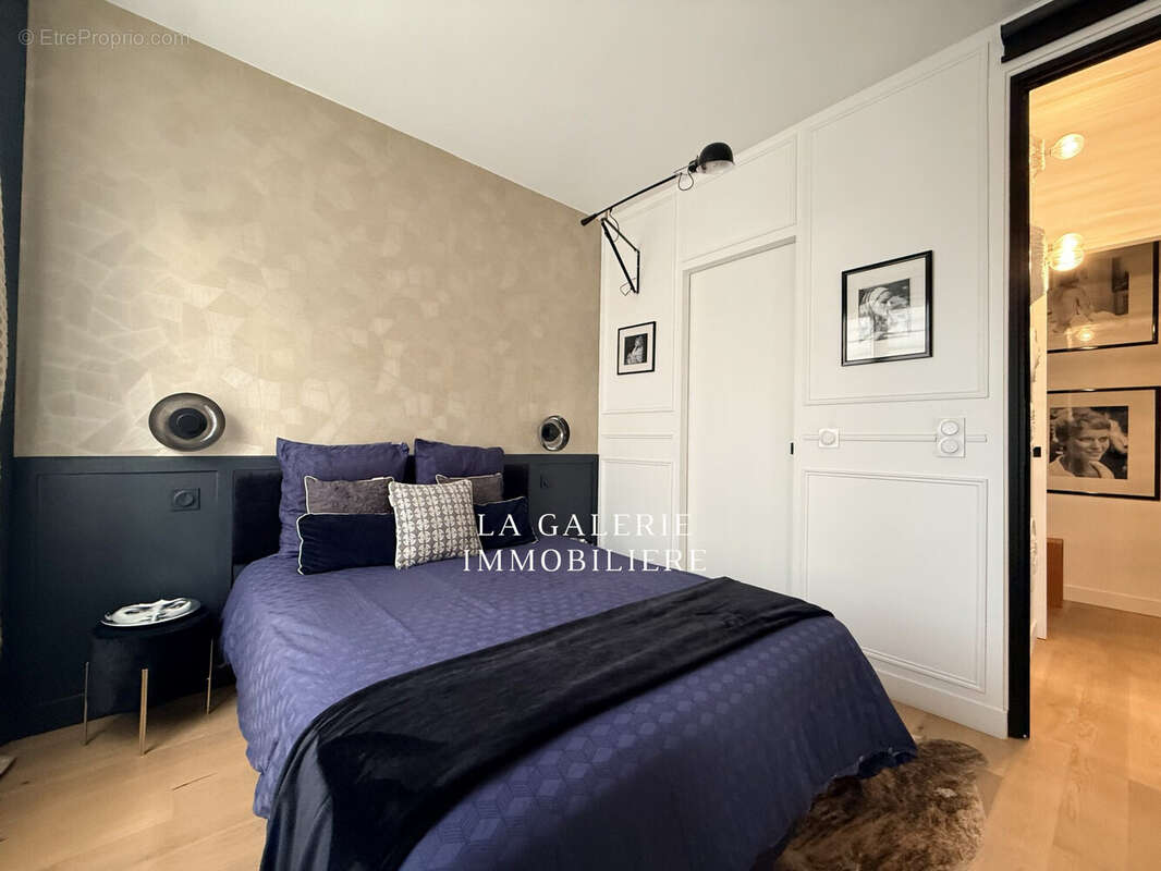 Appartement à COURBEVOIE