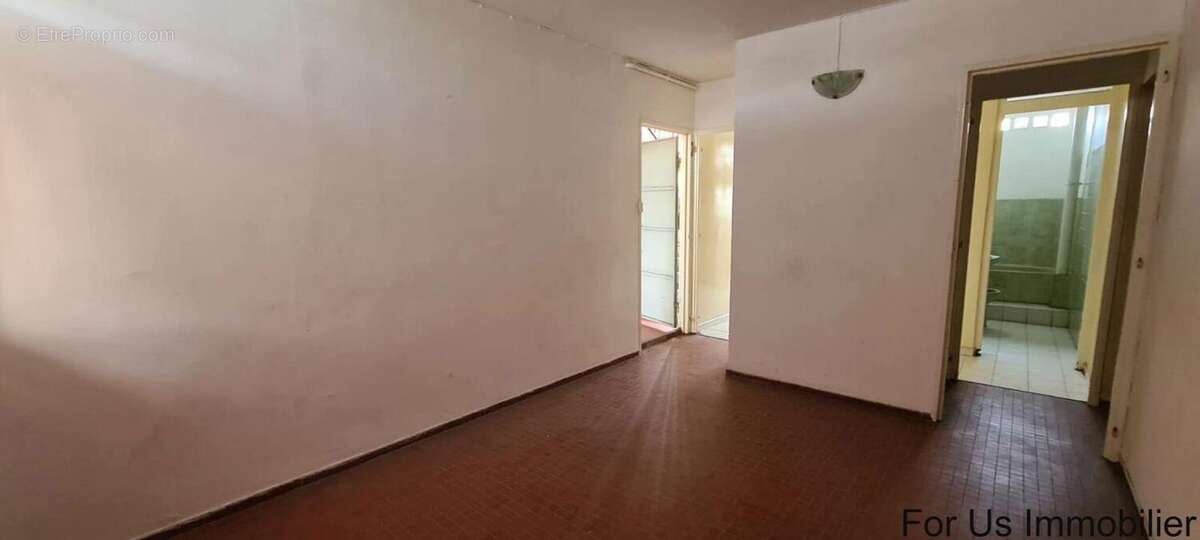 Appartement à POINTE-A-PITRE