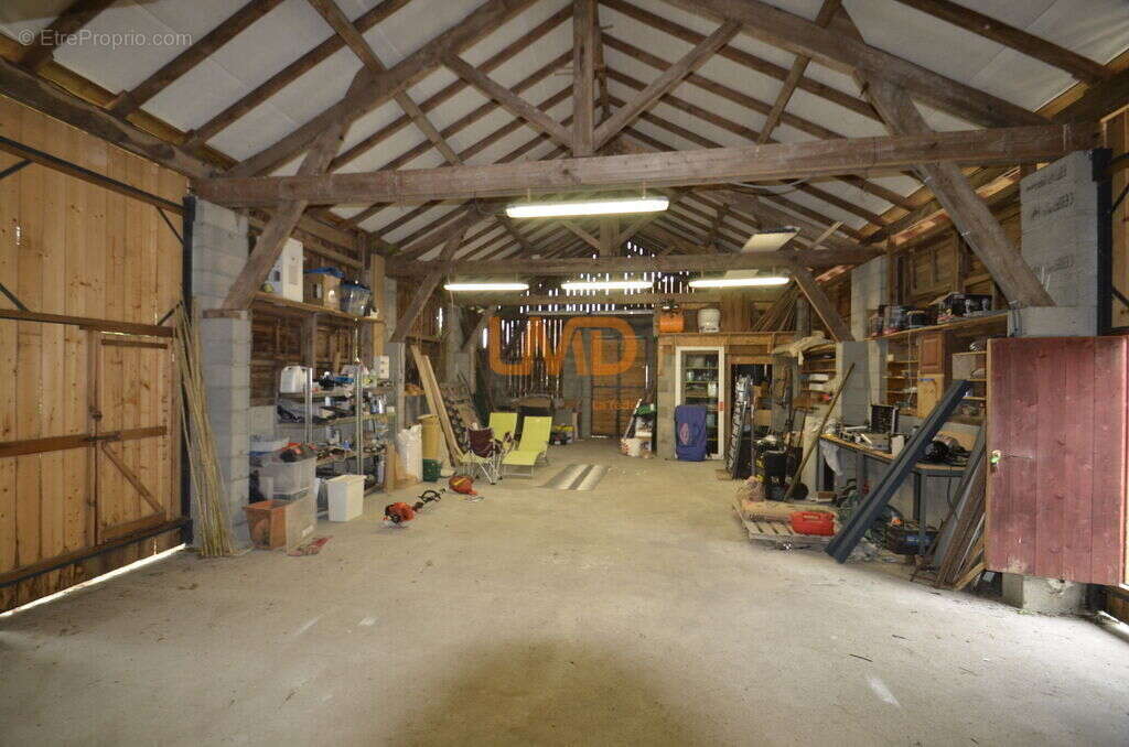 Maison 215 m² et appartement indépendant, grand terrain avec pis - photo 19