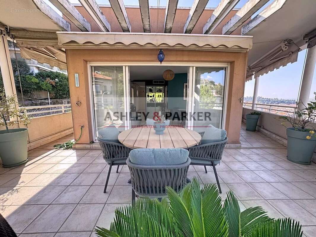 Appartement à NICE