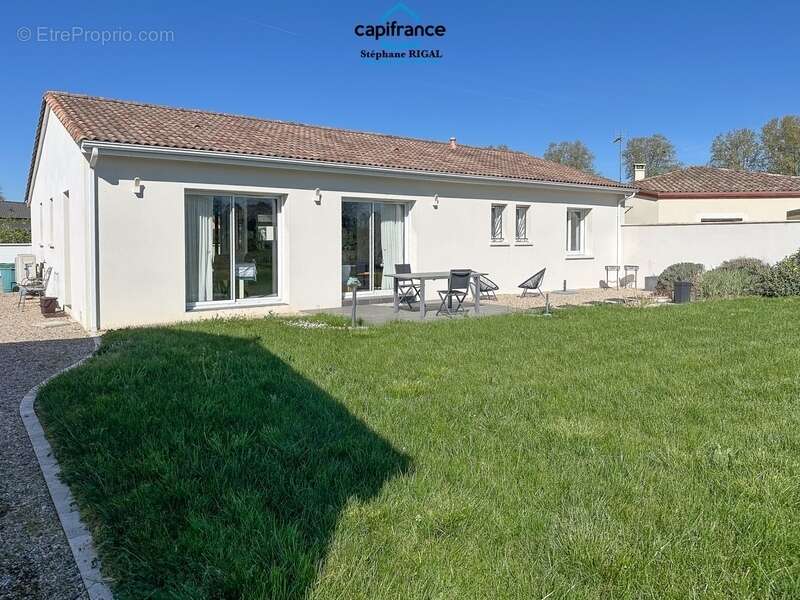 Maison à SAINT-SYLVESTRE-SUR-LOT