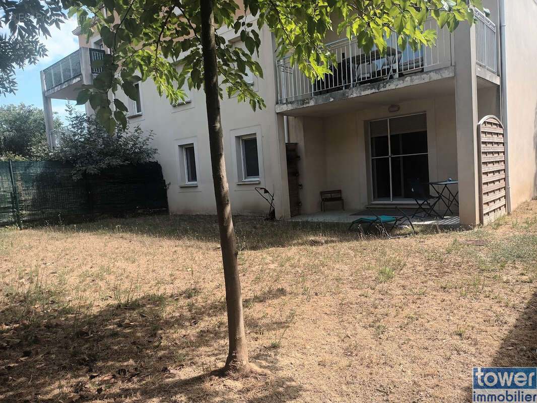 Appartement 2 chambres jardin place de parking piscine - photo 26