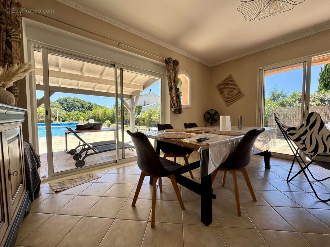 Maison à LA LONDE-LES-MAURES