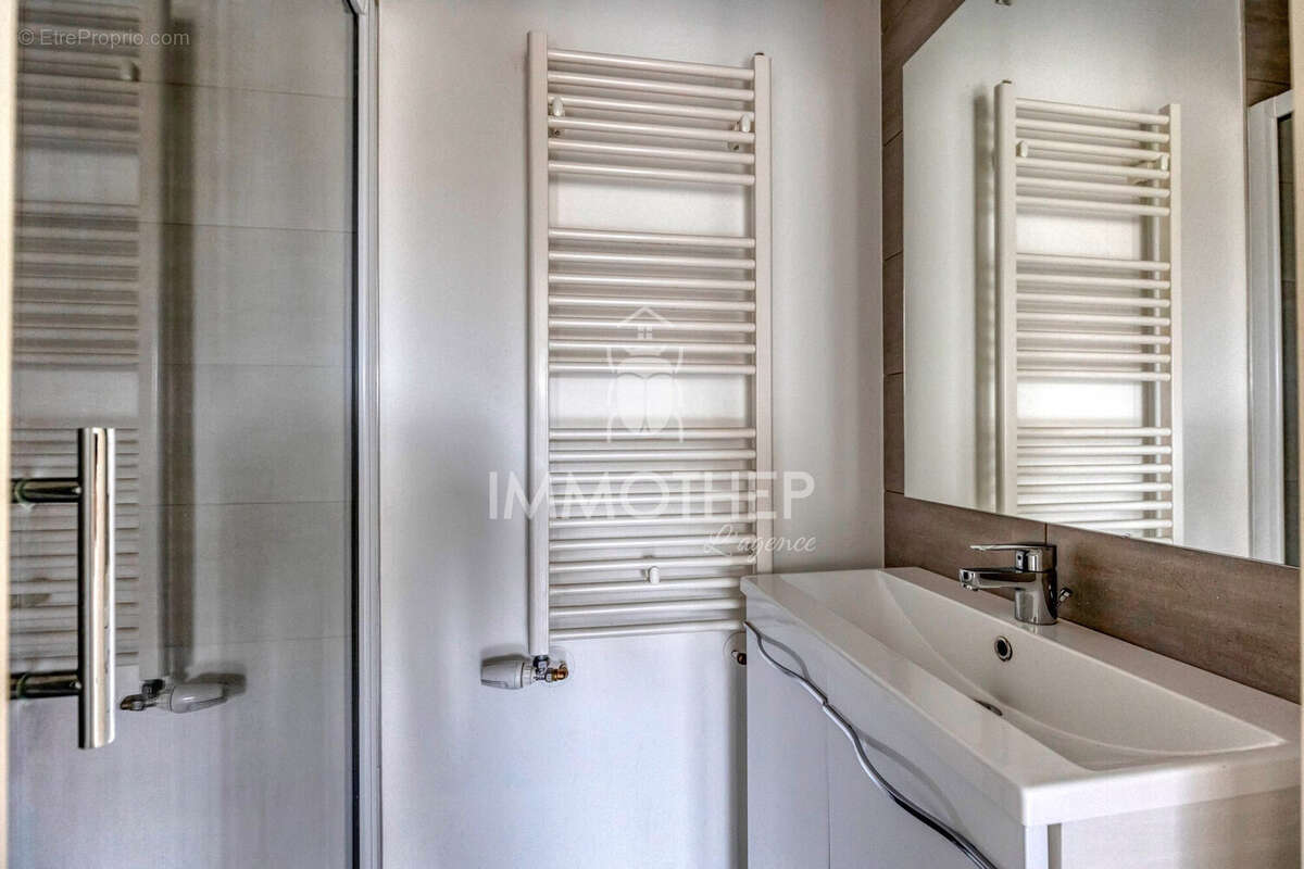 Appartement à SAINT-EGREVE