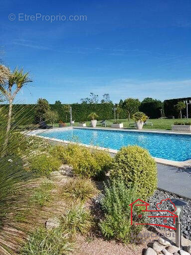 Maison à LAROQUE-TIMBAUT