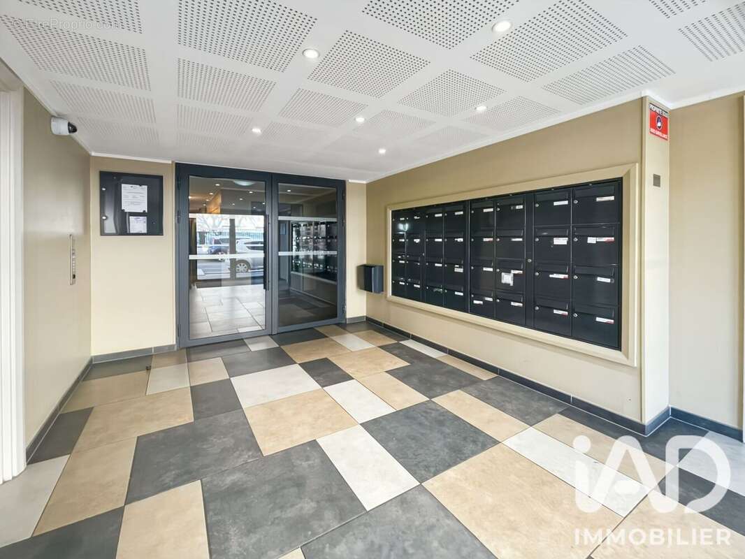 Photo 9 - Appartement à CHELLES